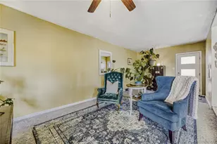 2924 S Zurich Ct, Denver, CO 80236 - Photo 7