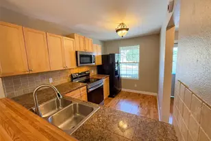 10577 W Maplewood Dr, Littleton, CO 80127 - Photo 3