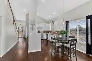 7153 S Versailles Way, Aurora, CO 80016 - Photo 9