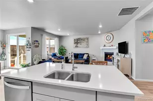 9230 Sedalia St, Commerce City, CO 80022 - Photo 5