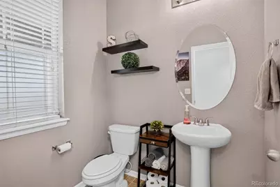 25168 E Ellsworth Place, Aurora, CO 80018 - Photo 7