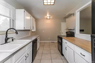 1836 E Mineral Avenue, Littleton, CO 80122 - Photo 7