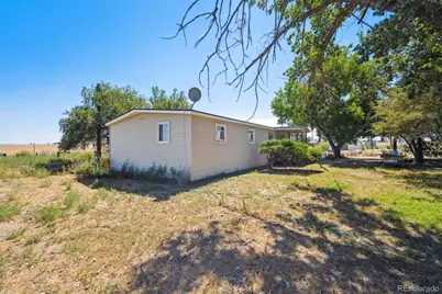 27882 County Road 16, Keenesburg, CO 80643 - Photo 7