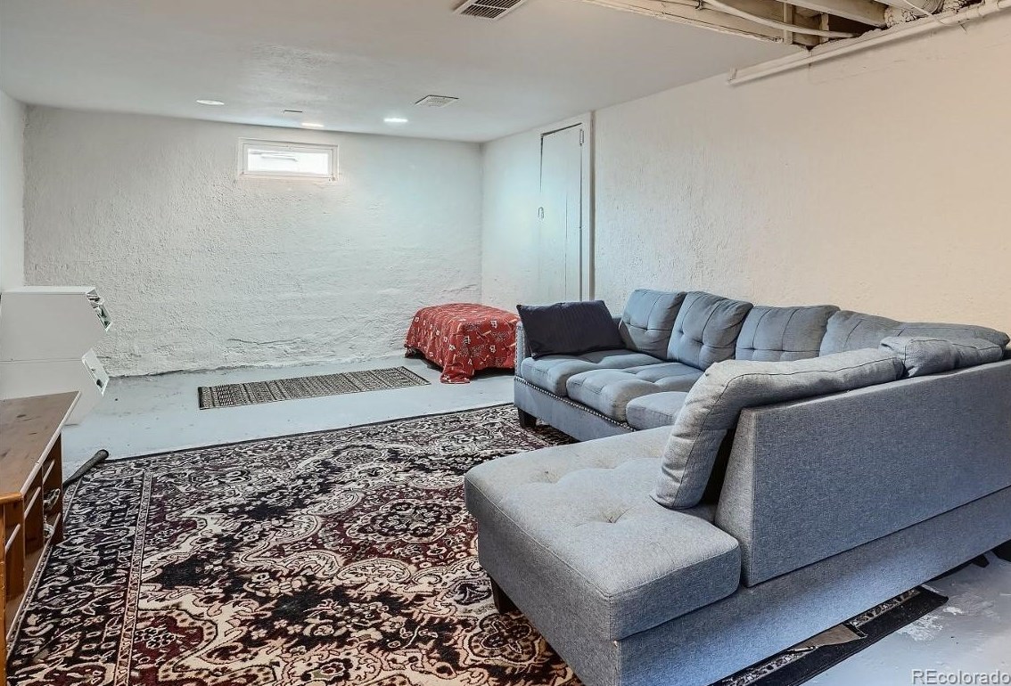 4507 Exposition Ave, Denver CO 80223-2301 exterior