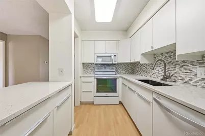 7110 S Gaylord Street #O7, Centennial, CO 80122 - Photo 5