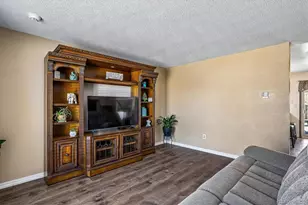 4376 S Argonne Way, Aurora, CO 80015 - Photo 5