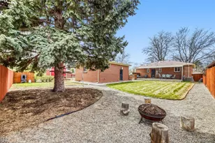 2568 S Zurich Ct, Denver, CO 80219 - Photo 15