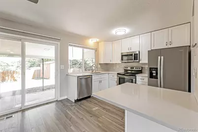 16307 E Brunswick Place, Aurora, CO 80013 - Photo 7