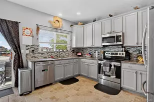 24703 E Kansas Cir, Aurora, CO 80018 - Photo 11