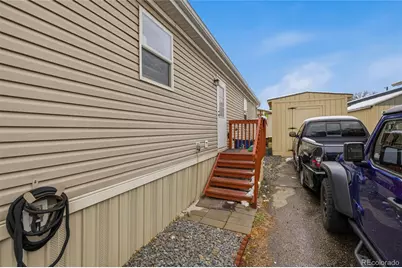 1848 Pitkin, Aurora, CO 80011 - Photo 5