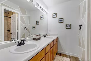 18215 E Warren Ave, Aurora, CO 80013 - Photo 29