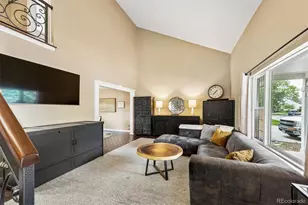 6573 S Kearney Cir, Centennial, CO 80111 - Photo 9