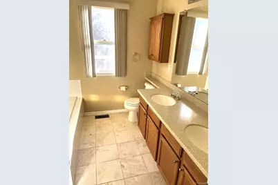 19050 E Crestridge Circle, Aurora, CO 80015 - Photo 9