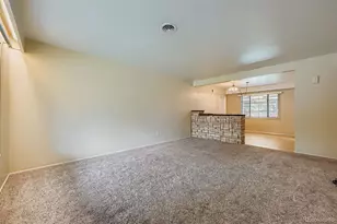 884 Troy St, Aurora, CO 80011 - Photo 9