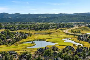 10668 W Peakview Dr, Littleton, CO 80127 - Photo 31