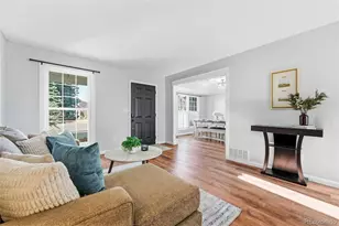 10668 W Peakview Dr, Littleton, CO 80127 - Photo 3