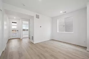 424 S Rifle St, Aurora, CO 80017 - Photo 3