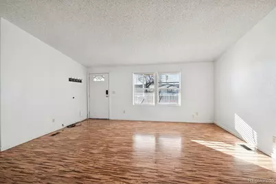 6185 E 81st Avenue, Dupont, CO 80024 - Photo 3