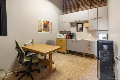 800 W 8th Avenue #204, Denver, CO 80204 - Photo 9