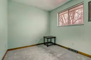 325 S Monaco Pkwy, Denver, CO 80224 - Photo 19