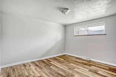 1231 Akron Street, Aurora, CO 80010 - Photo 9