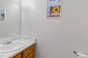 7476 E Arkansas Ave, Denver, CO 80231 - Photo 11