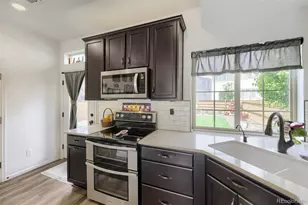 10035 Yampa Ct, Commerce City, CO 80022 - Photo 9