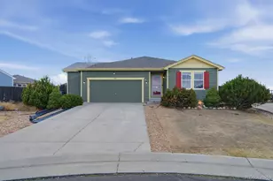 908 Stagecoach Ave, Lochbuie, CO 80603 - Photo 33