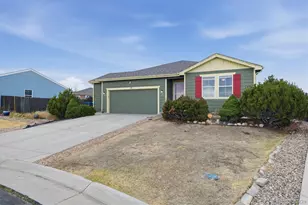 908 Stagecoach Ave, Lochbuie, CO 80603 - Photo 35