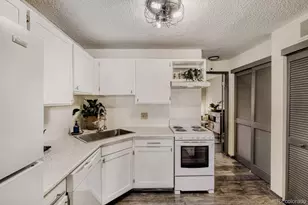 6414 Village Ln, Colorado Springs, CO 80918 - Photo 9