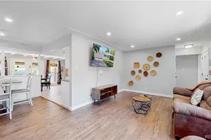 3067 S Holly Pl, Denver, CO 80222 - Photo 5