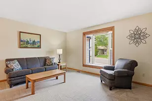 7947 S Flower Ct, Littleton, CO 80128 - Photo 9