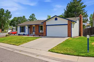 7947 S Flower Ct, Littleton, CO 80128 - Photo 3