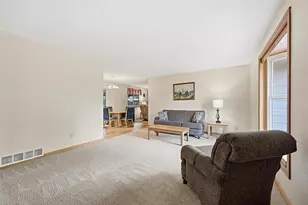 7947 S Flower Ct, Littleton, CO 80128 - Photo 5