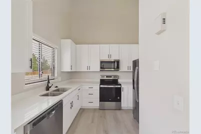 3752 S Genoa Circle #B, Aurora, CO 80013 - Photo 11