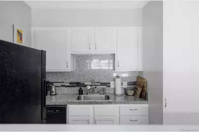 1050 N Corona Street #112, Denver, CO 80218 - Photo 5