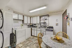 10220 Carmody Ln, Lakewood, CO 80227 - Photo 19