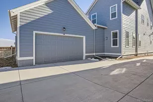 21235 E 61st Dr, Aurora, CO 80019 - Photo 29