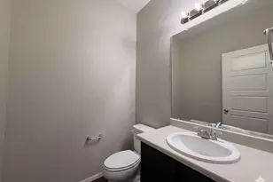 461 N Jackson Gap Way, Aurora, CO 80018 - Photo 3