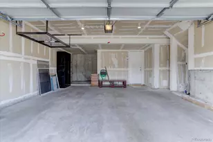 17052 E Warren Pl, Aurora, CO 80013 - Photo 31