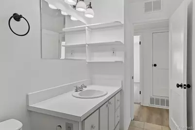 900 Quentin Street, Aurora, CO 80011 - Photo 47