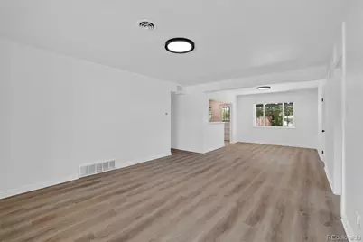 900 Quentin Street, Aurora, CO 80011 - Photo 11