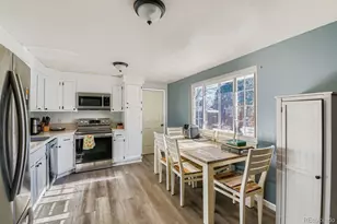 147 Dawson Pl, Longmont, CO 80504 - Photo 3