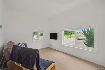 316 W 1st Street, Loveland, CO 80537 - Photo 5