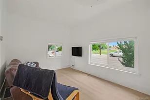 316 W 1st St, Loveland, CO 80537 - Photo 5