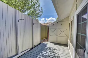 8661 E Amherst Dr, Denver, CO 80231 - Photo 33