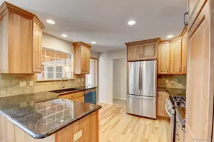 8661 E Amherst Dr, Denver, CO 80231 - Photo 3