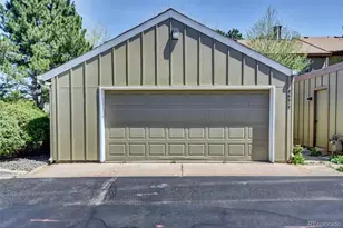 8661 E Amherst Dr, Denver, CO 80231 - Photo 35