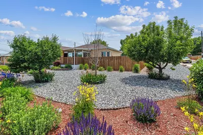 2196 W 56th Avenue, Denver, CO 80221 - Photo 3