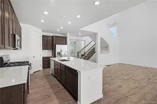 10046 Uvalda St, Commerce City, CO 80022 - Photo 9